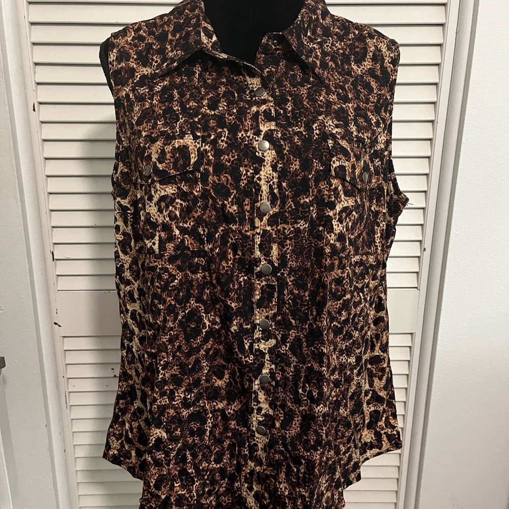 LuLaRoe sleeveless top